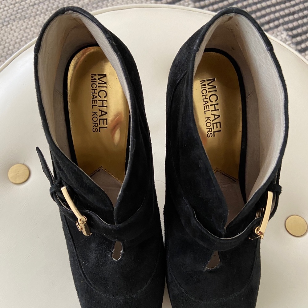 Michael Kors black suede peep toe bootie - Picture 5 of 10